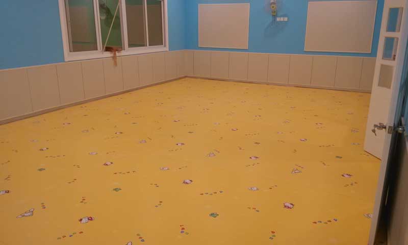 天津西青區(qū)雙語幼兒園地板鋪裝案例 天津西青區(qū)萊茵陽光雙語幼兒園地板