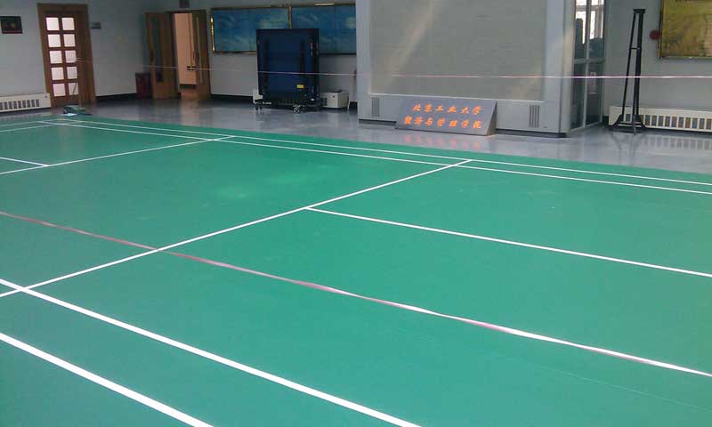 羽毛球館地板pvc運動地板圖片 運動地板生產(chǎn)廠家 羽毛球館地板是什么材料好